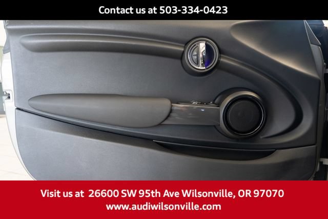 Used 2020 MINI Cooper 2-Door Hardtop FWD image 21