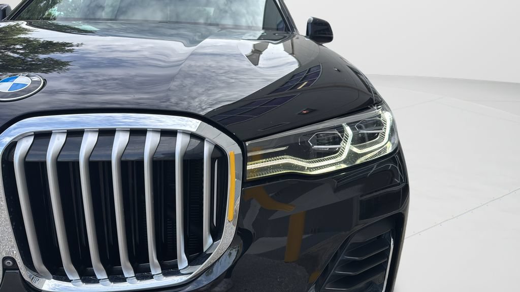 Used 2021 BMW X7 xDrive40i w/ Executive Package 2 AWD/4WD image 15