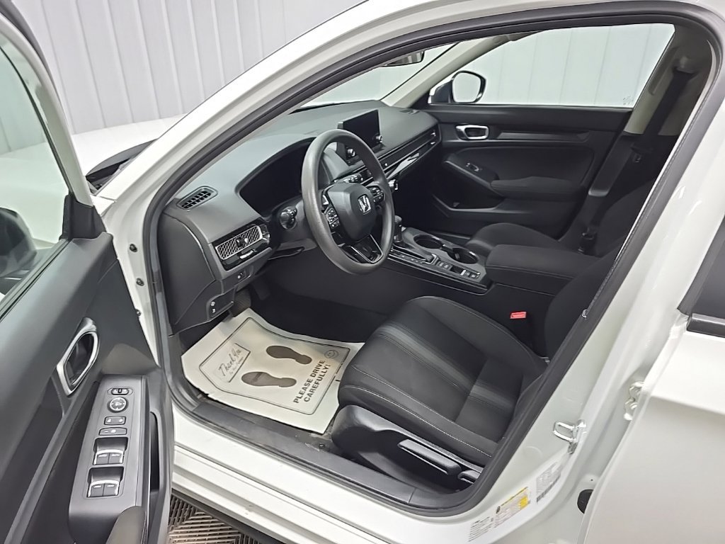 Used 2023 Honda Civic LX image 28