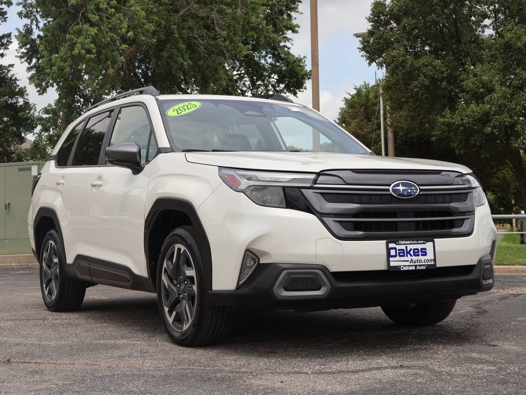 Used 2025 Subaru Forester Limited AWD/4WD image 1