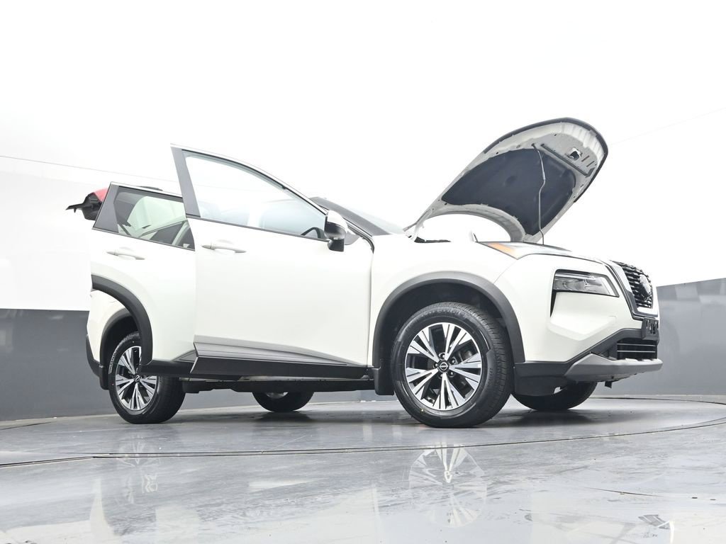 Certified 2022 Nissan Rogue SV AWD/4WD image 46