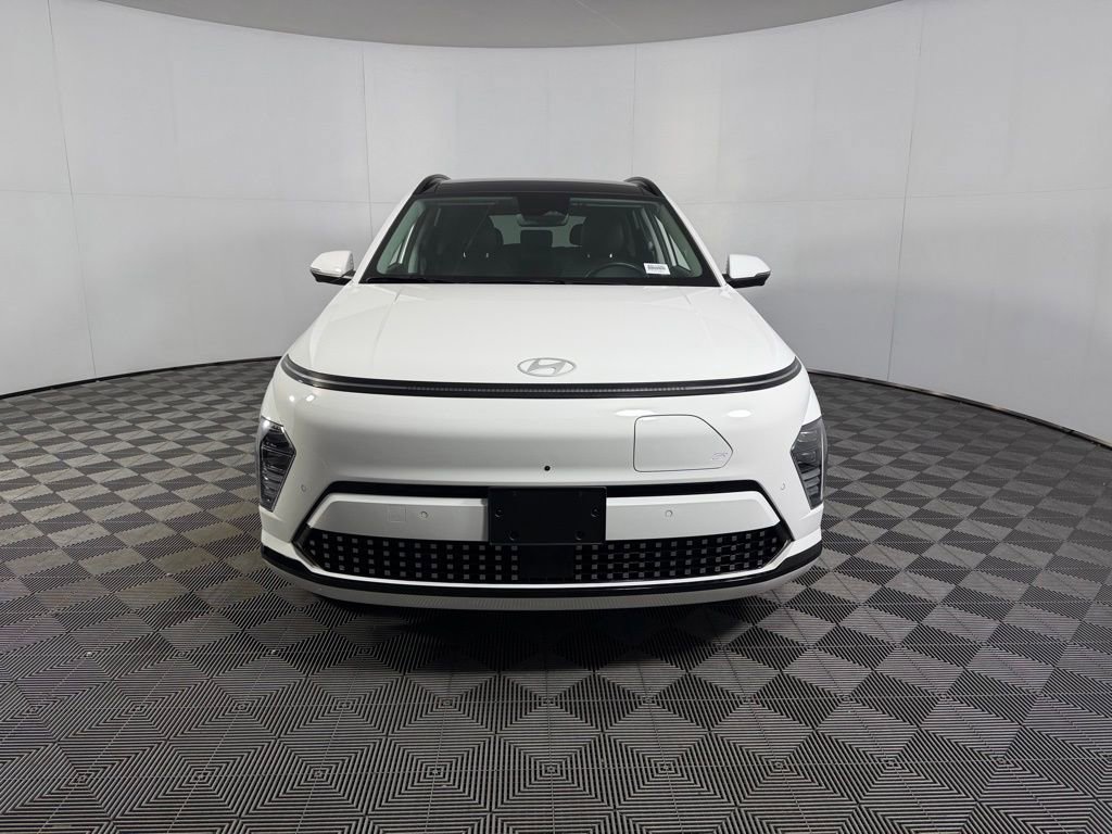 Used 2025 Hyundai Kona Limited FWD image 7