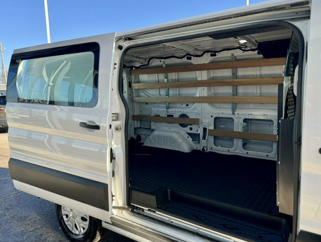 Used 2025 Ford Transit 250 Low Roof w/ Exterior Upgrade Package RWD image 8