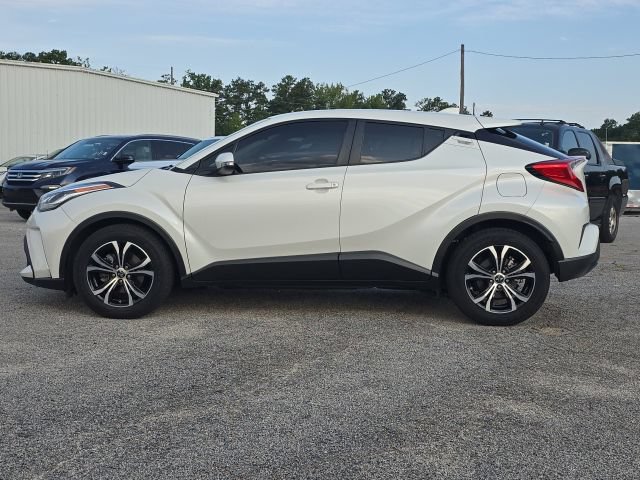 Used 2021 Toyota C-HR LE FWD image 2