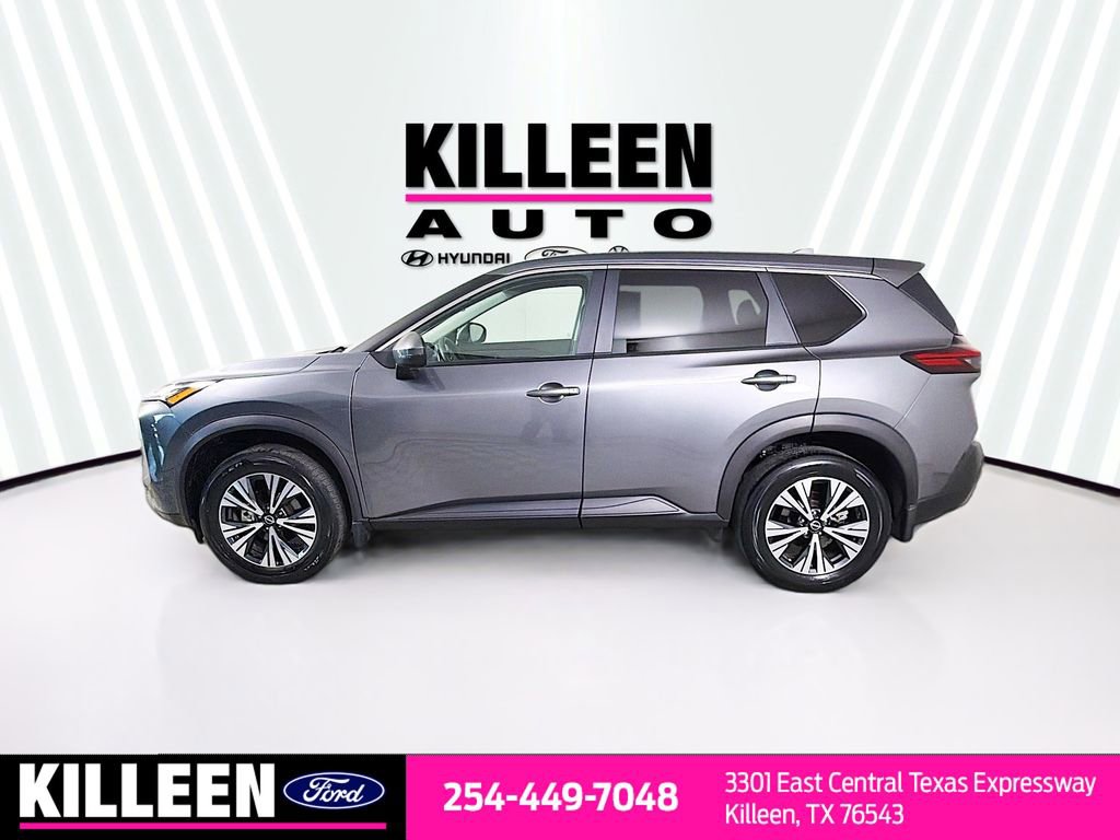 Used 2022 Nissan Rogue SV image 4