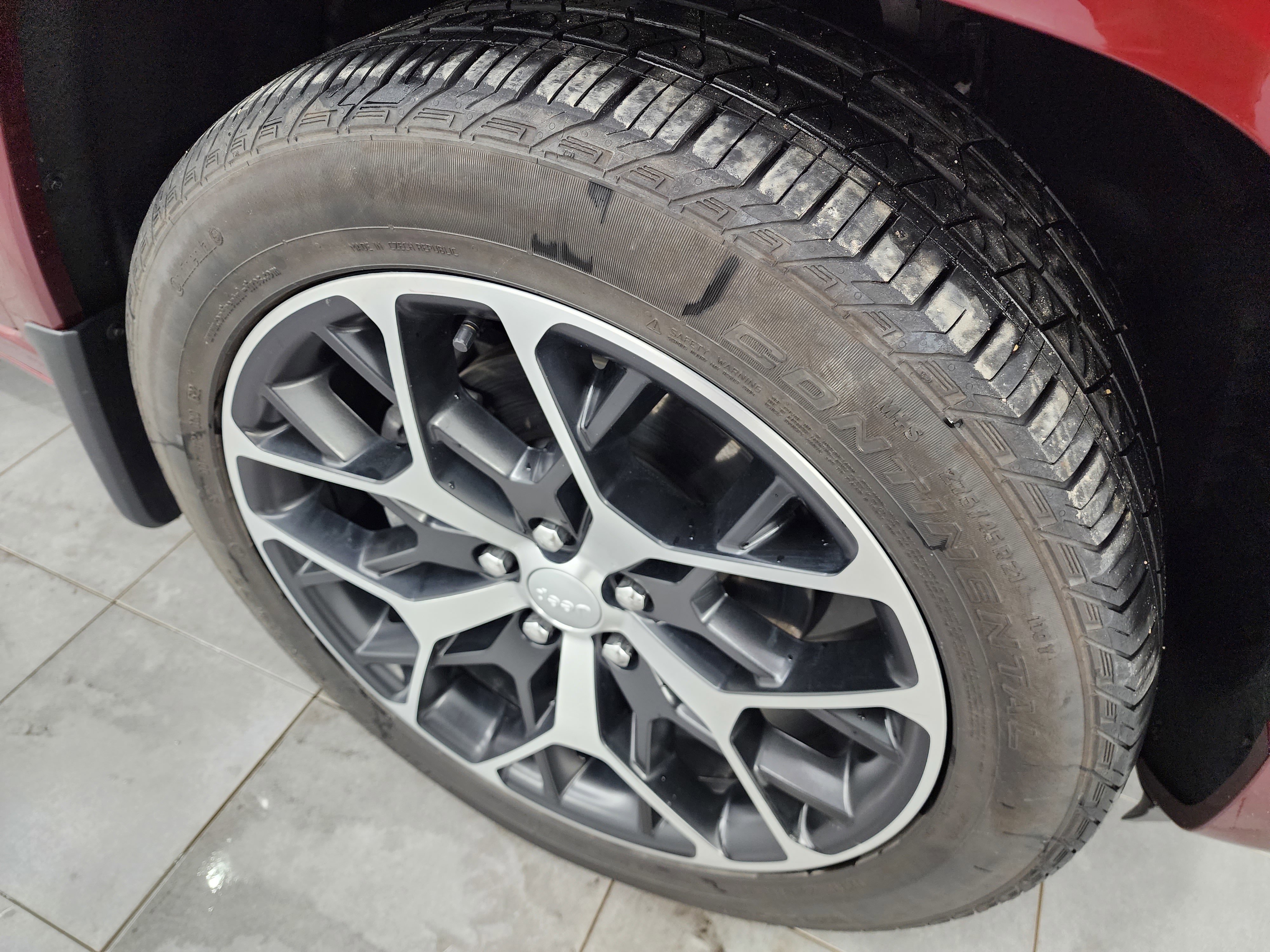 Used 2022 Jeep Grand Cherokee Summit image 3