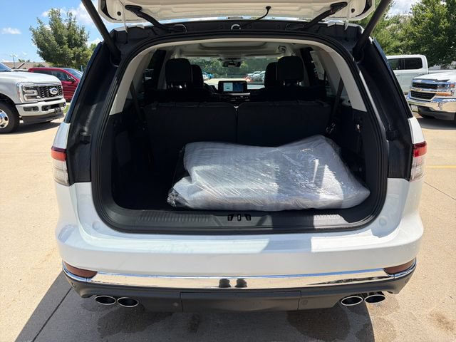 New 2026 Lincoln Aviator Reserve AWD/4WD image 7
