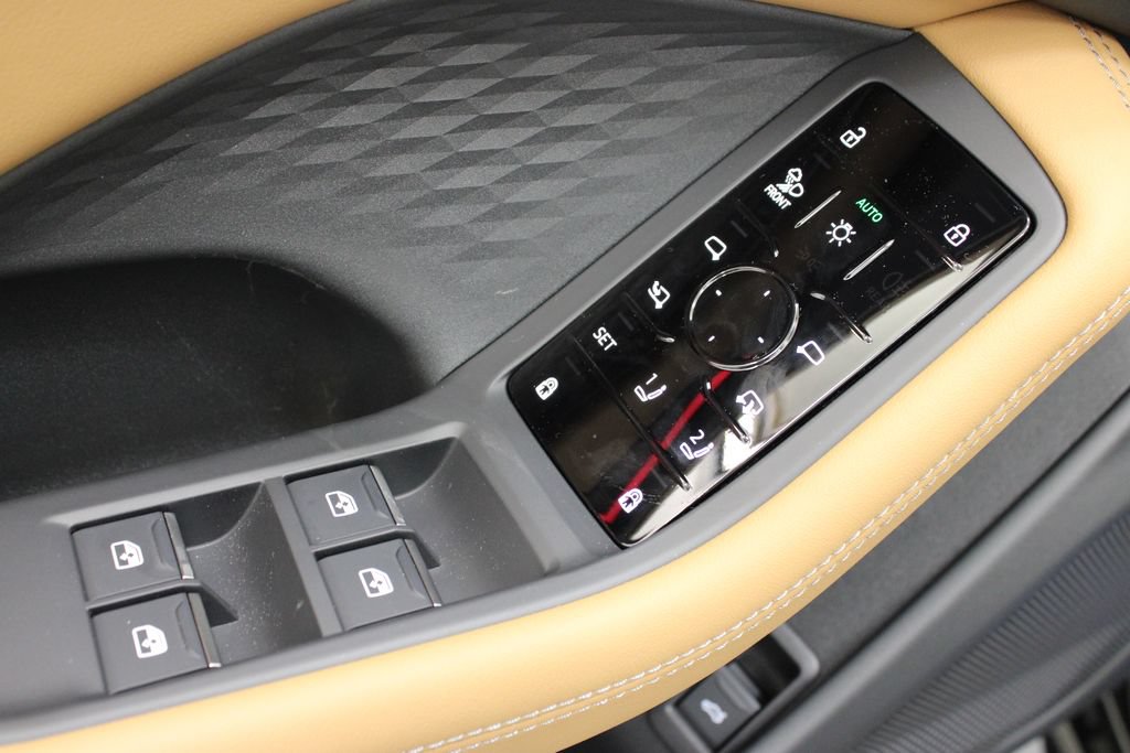 New 2026 Audi A6 Premium Plus AWD/4WD image 18