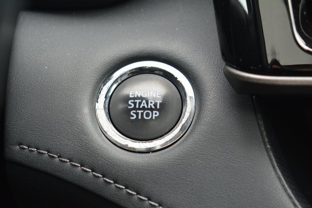 Used 2023 Toyota Highlander XLE image 15