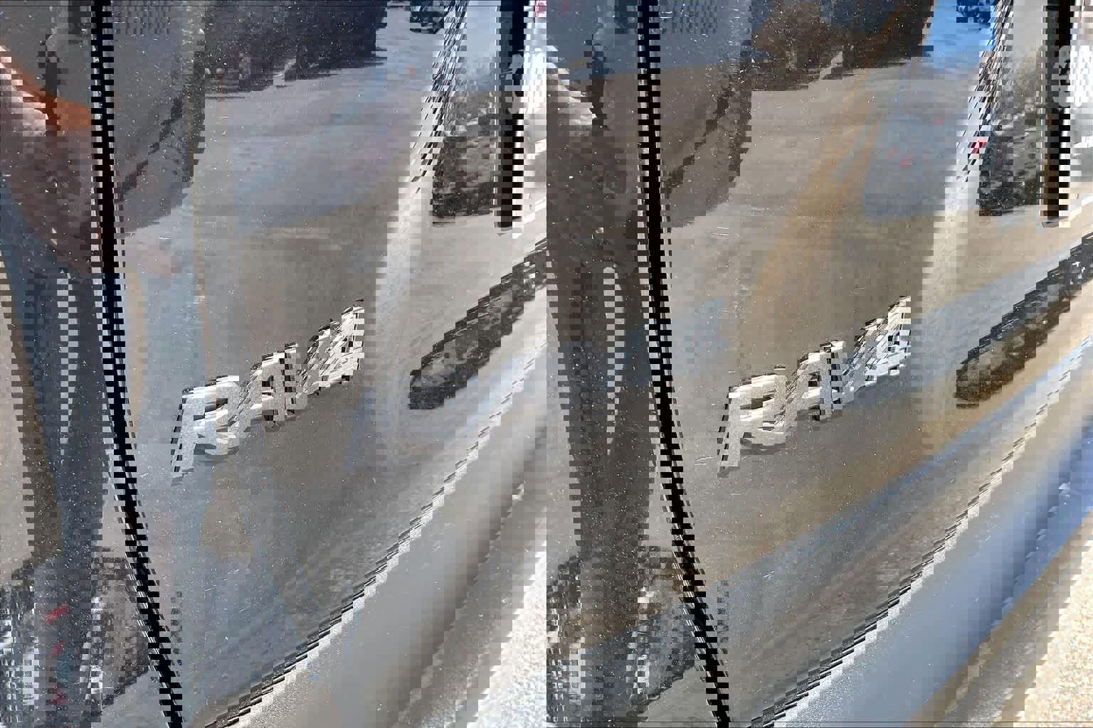 Used 2024 Toyota RAV4 Adventure image 30