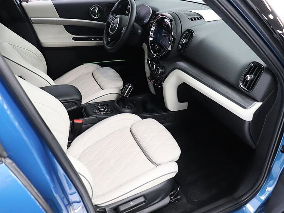 Used 2023 MINI Cooper Countryman S w/ Signature Upholstery Package image 11