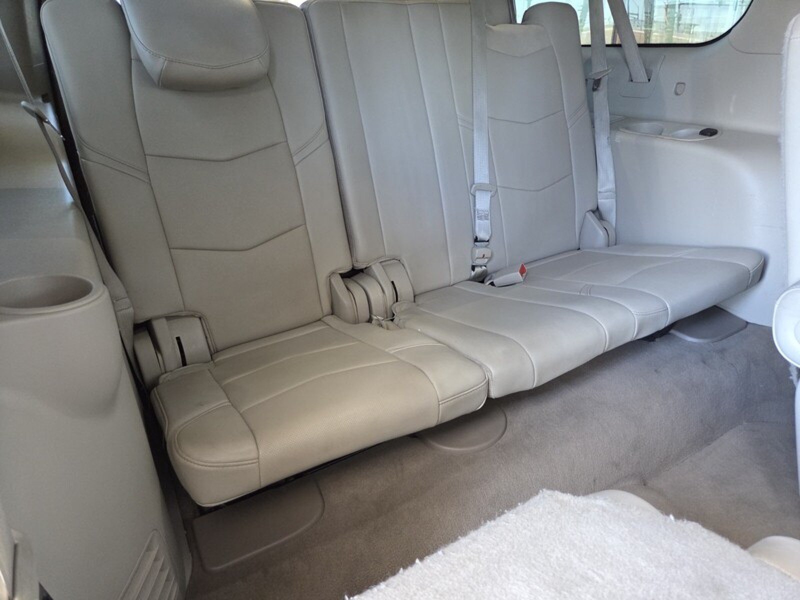Used 2016 Cadillac Escalade ESV Luxury AWD/4WD image 21