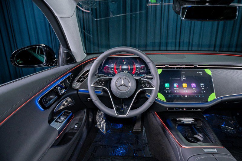 New 2025 Mercedes-Benz E 450 4MATIC All-Terrain Wagon image 16