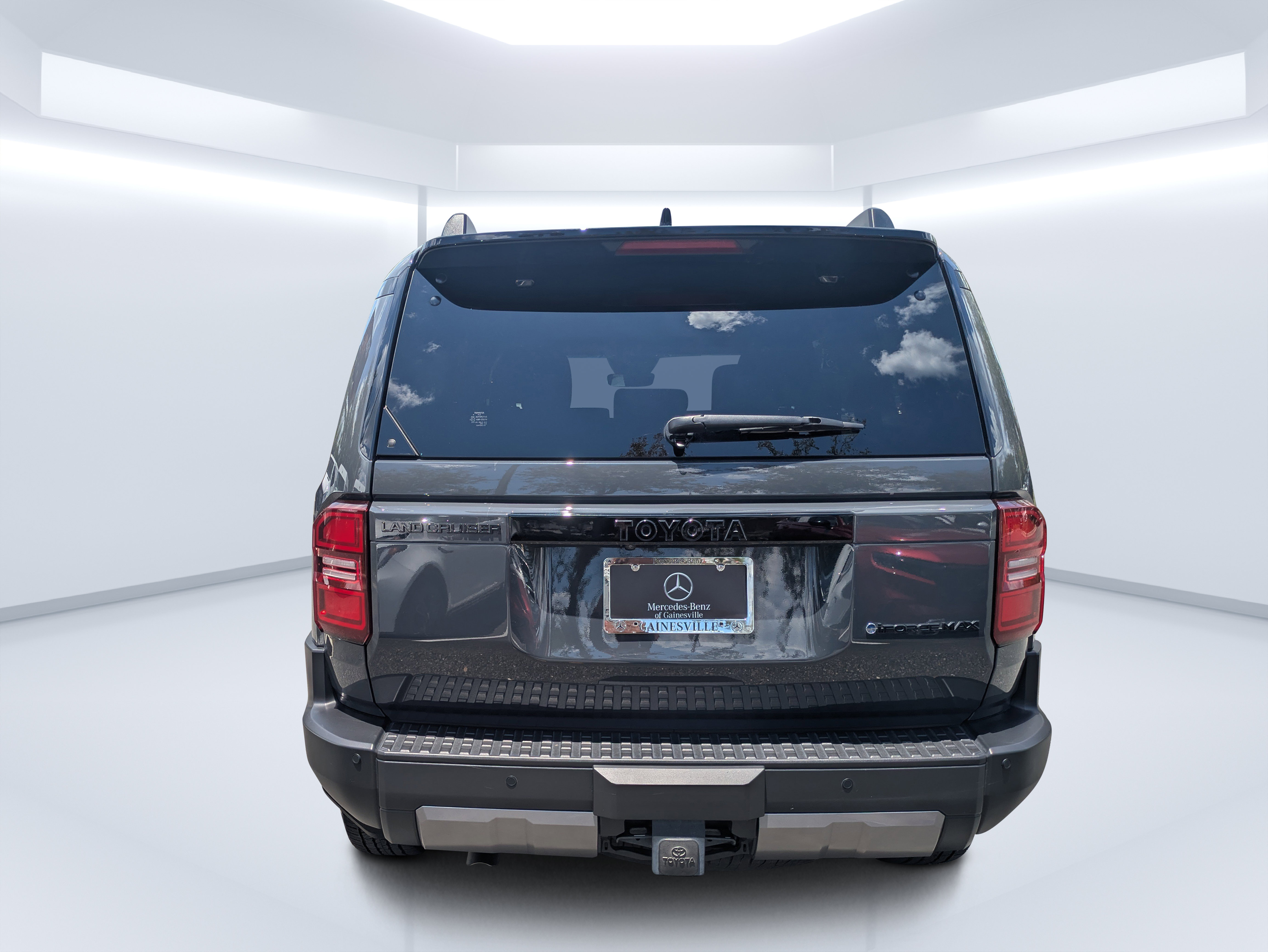 Used 2025 Toyota Land Cruiser AWD/4WD image 4