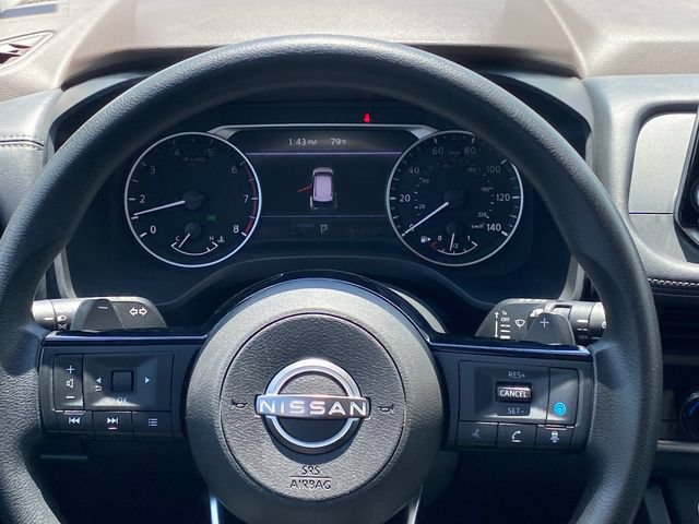 Used 2023 Nissan Rogue SV FWD image 9