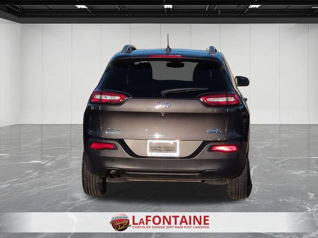 Used 2015 Jeep Cherokee Latitude w/ Comfort/Convenience Group image 4