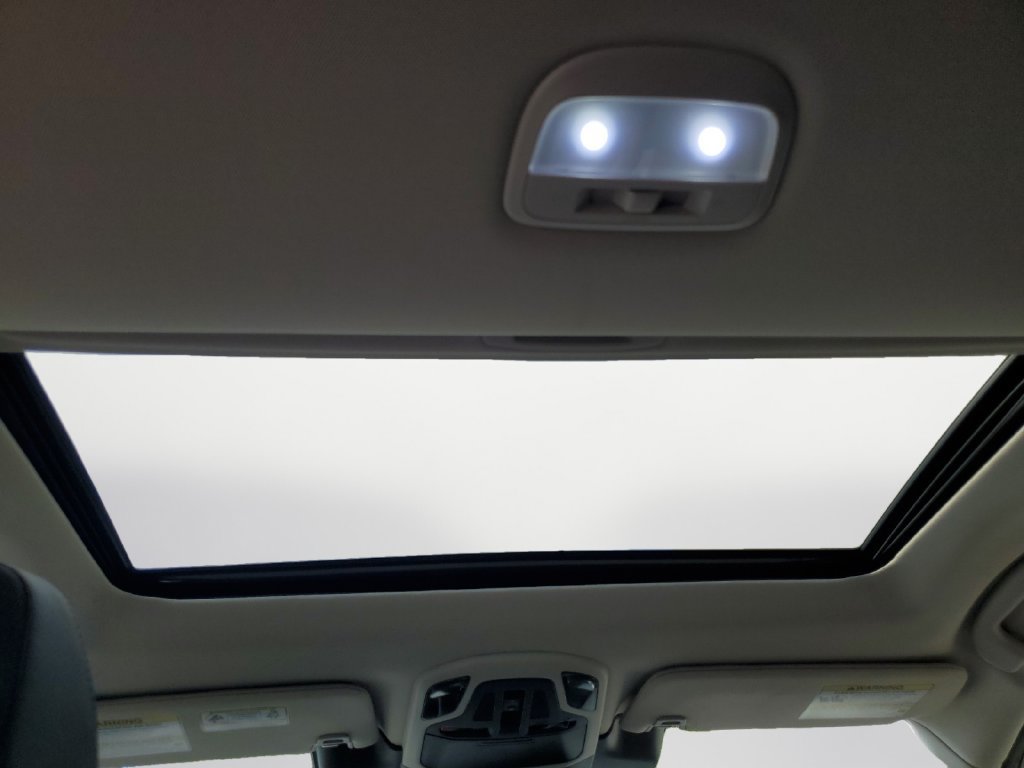 Certified 2023 Subaru Outback Touring XT AWD/4WD image 18