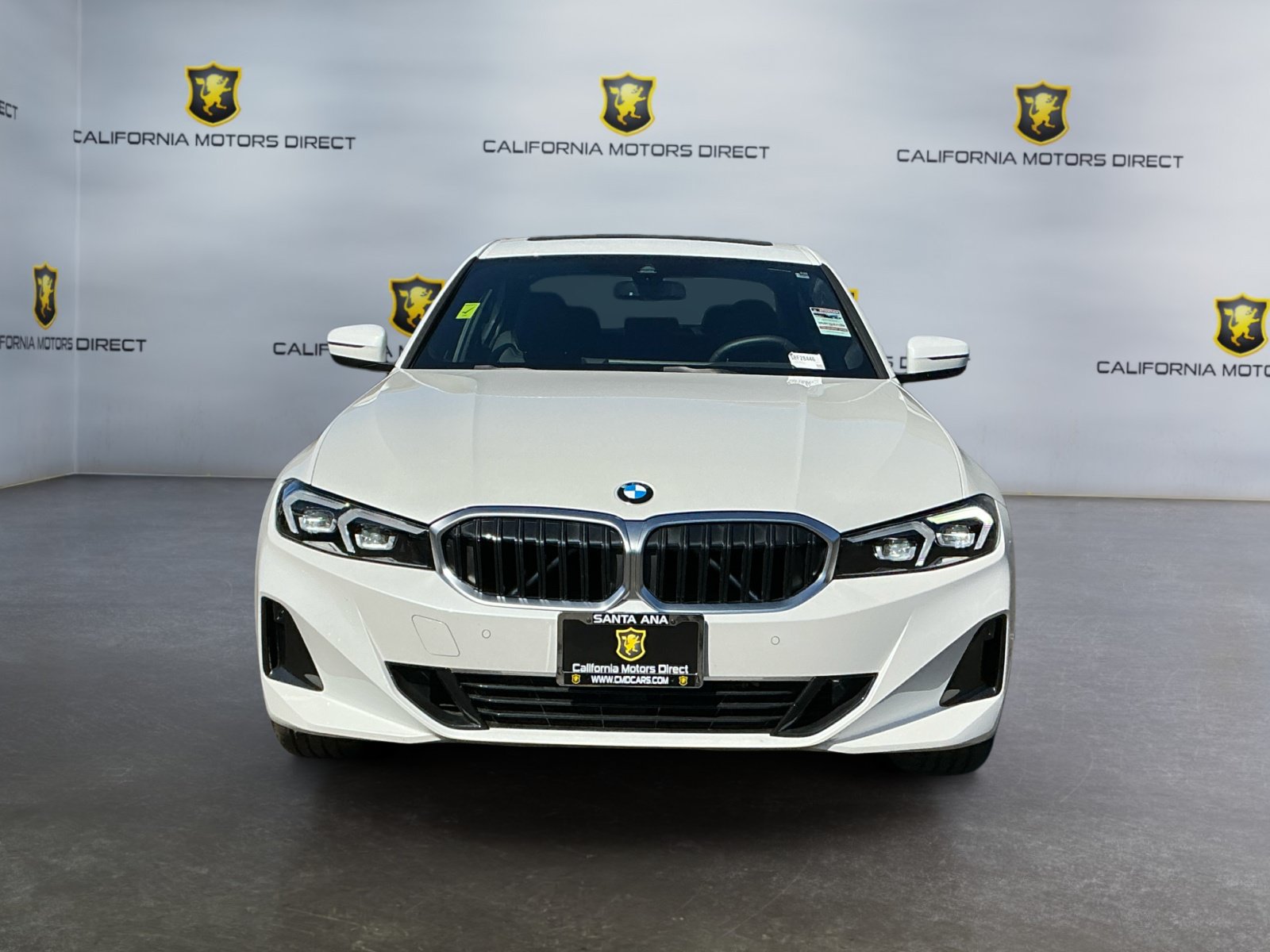 Used 2025 BMW 330i Sedan RWD image 2