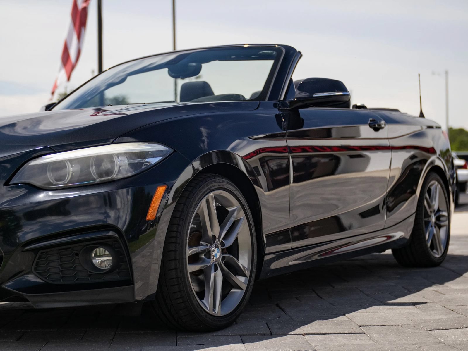 Used 2018 BMW 230i Convertible RWD image 7