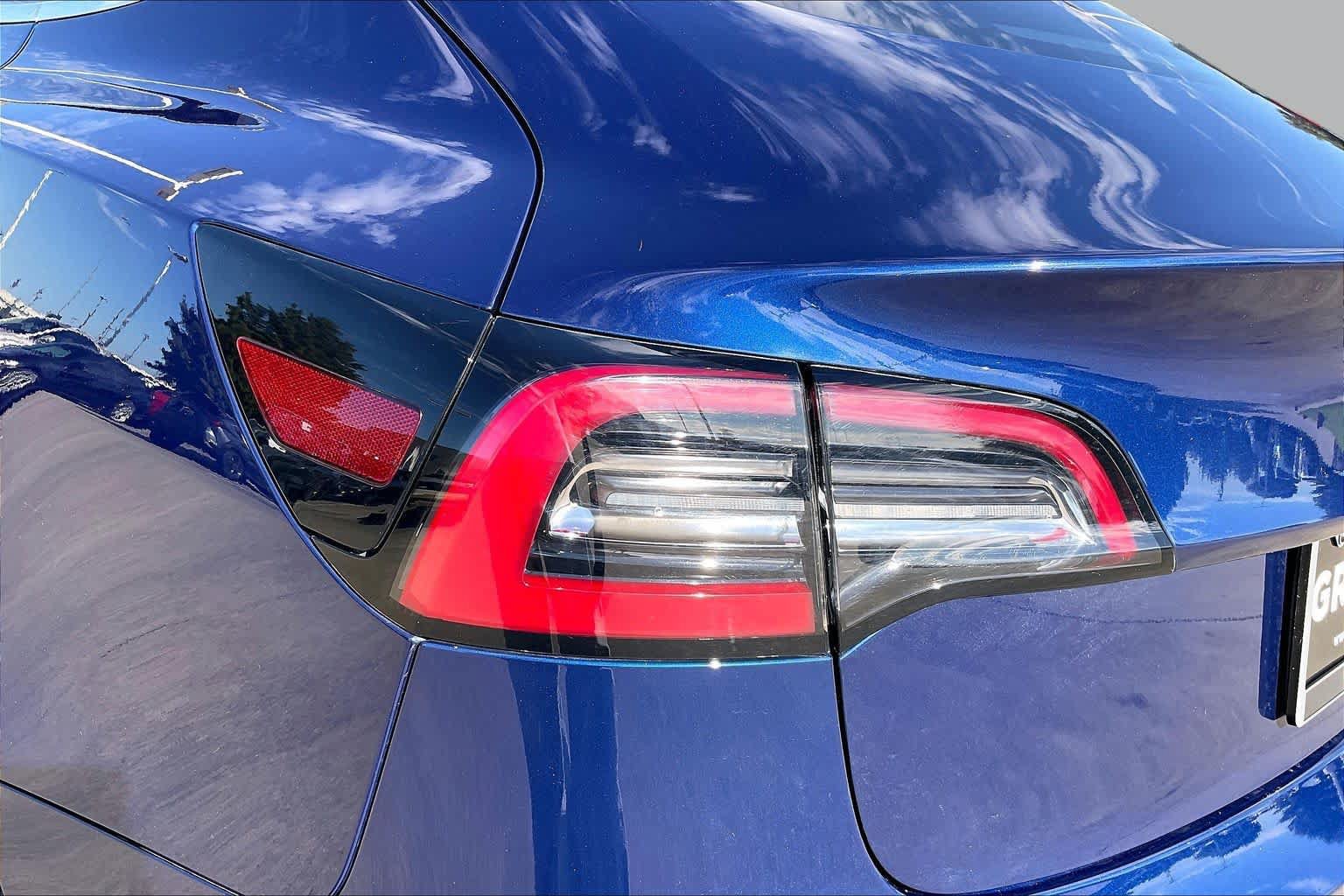 Used 2019 Tesla Model 3 Standard Range RWD image 25