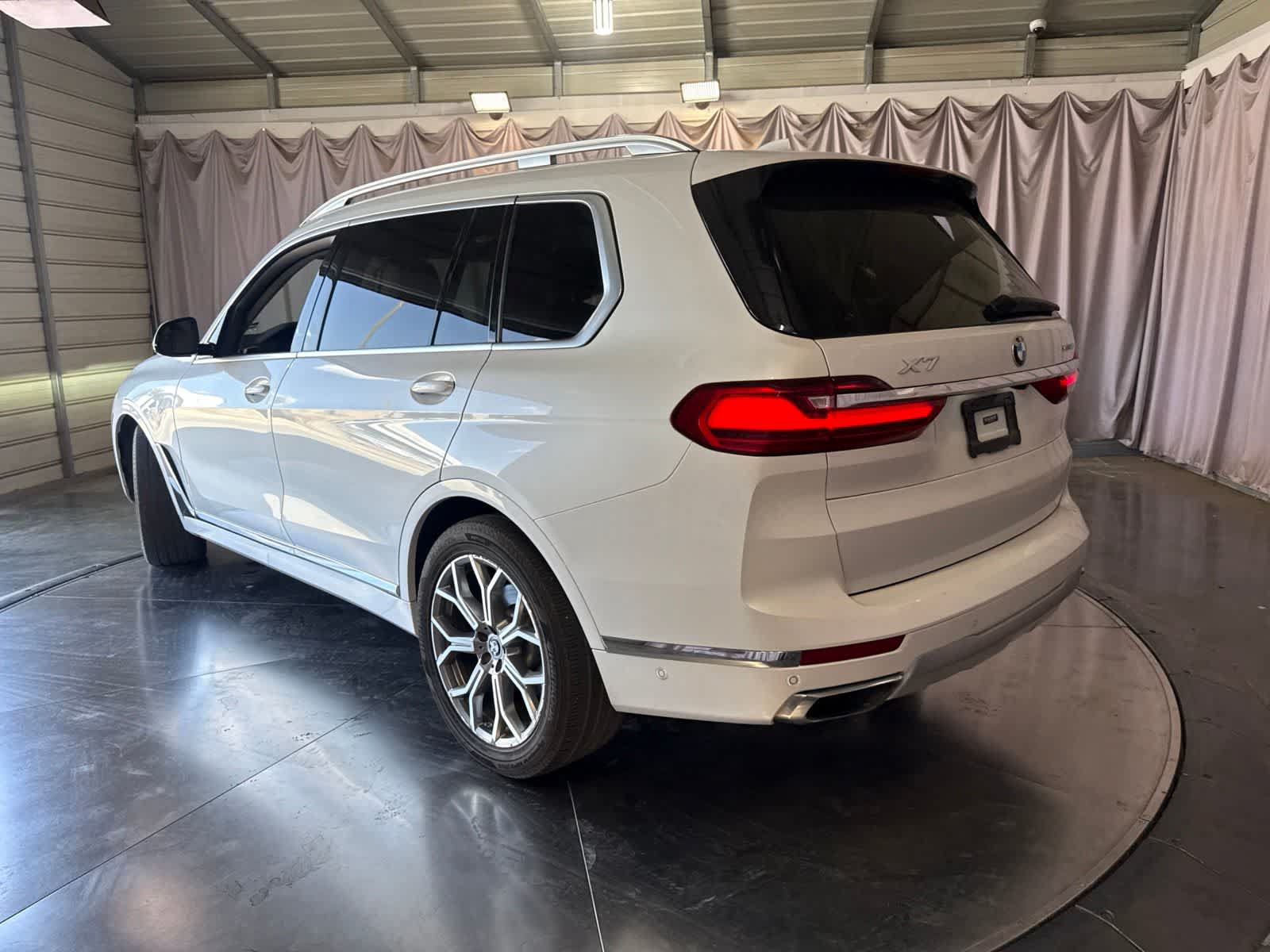 Used 2020 BMW X7 xDrive40i w/ Premium Package AWD/4WD image 7