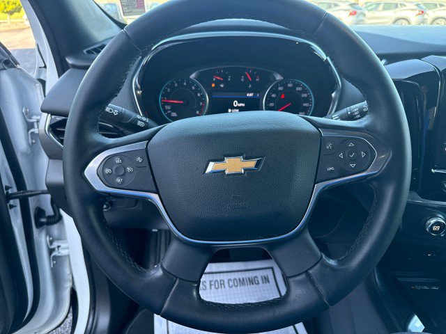 Used 2023 Chevrolet Traverse LT FWD image 18