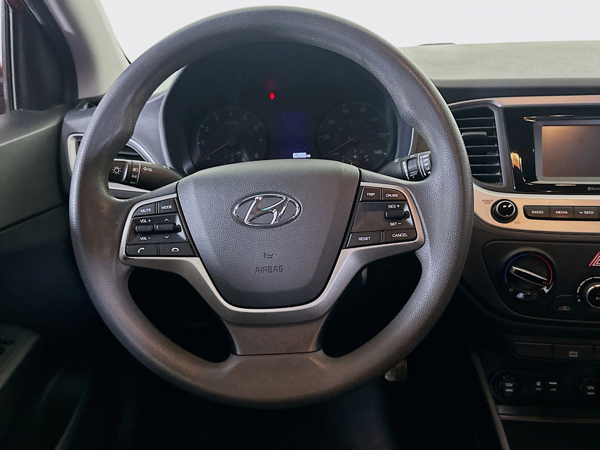 Used 2019 Hyundai Accent SE image 17