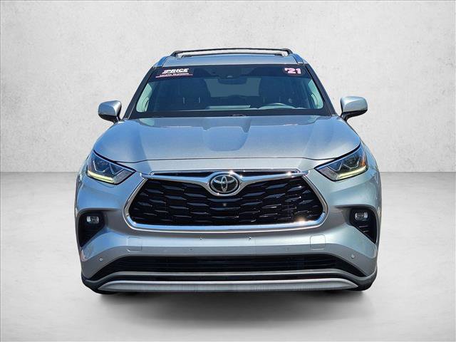 Used 2021 Toyota Highlander Platinum AWD/4WD image 4