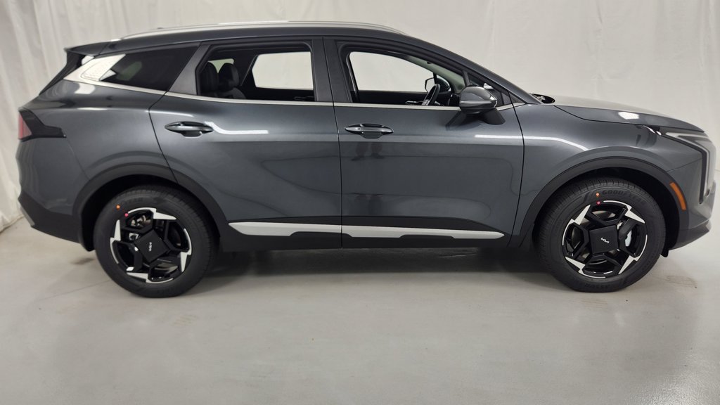 New 2026 Kia Sportage EX AWD/4WD image 2