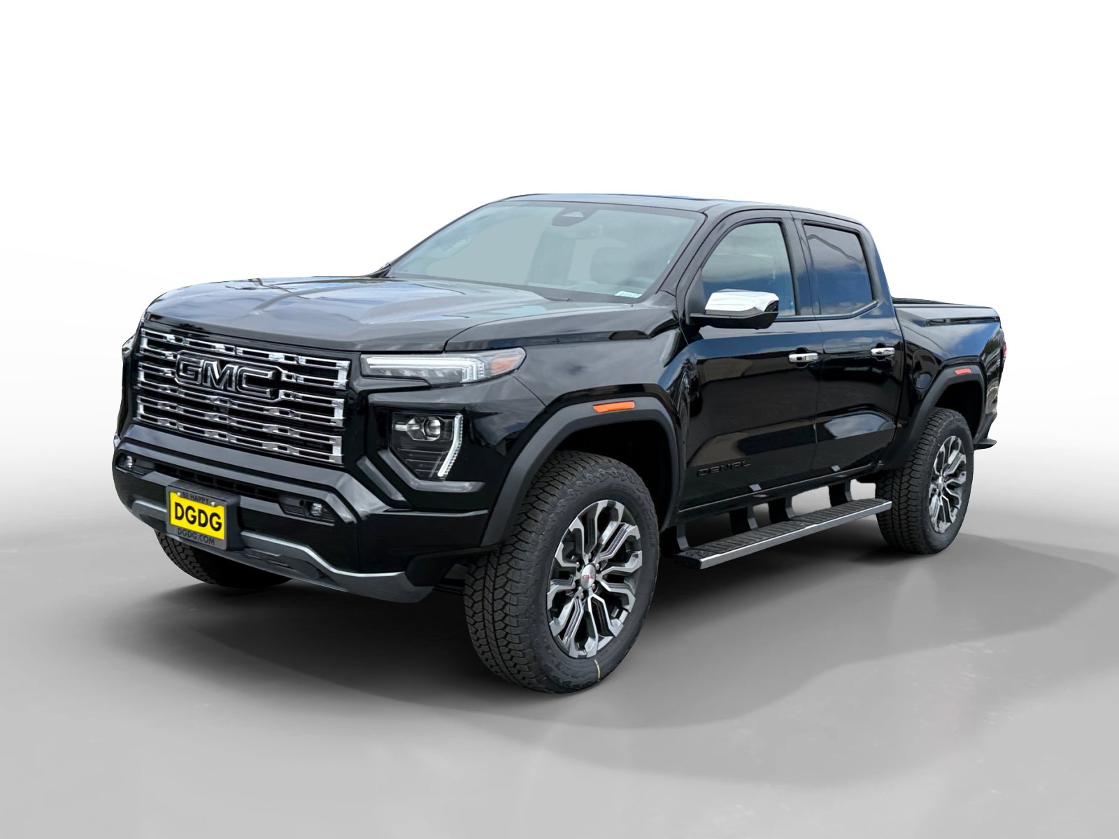 New 2026 GMC Canyon Denali w/ LPO, Black Badging Package