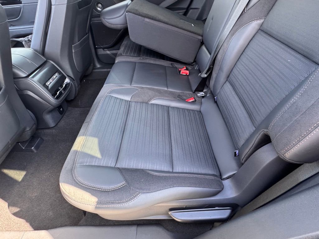 Used 2025 Lincoln Nautilus Reserve w/ Jet Appearance Package image 31