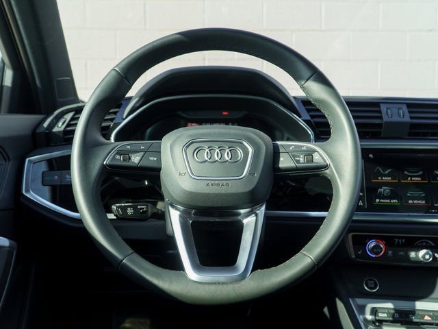 Certified 2025 Audi Q3 2.0T Premium Plus w/ Premium Plus Package image 23