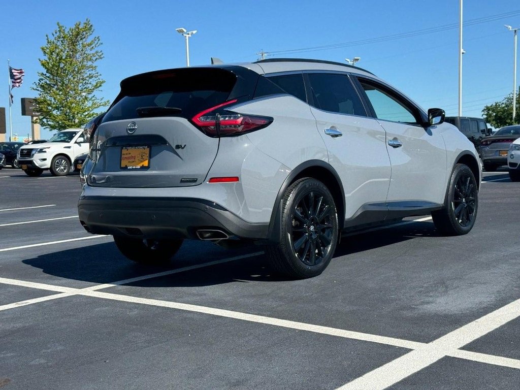 Used 2024 Nissan Murano SV w/ SV Midnight Edition Package image 3
