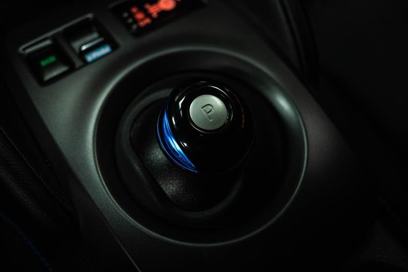 Used 2025 Nissan Leaf S image 17