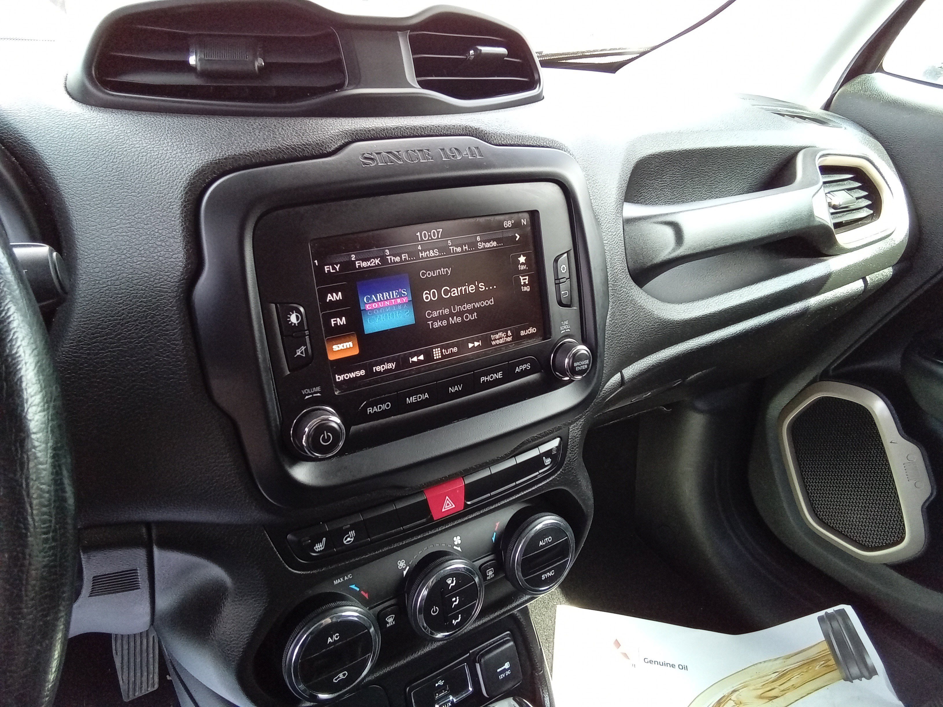 Used 2017 Jeep Renegade Trailhawk image 19