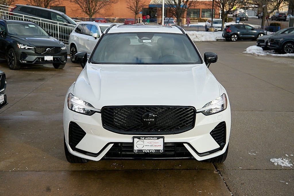 New 2026 Volvo XC60 T8 Ultra w/ Climate Package image 5
