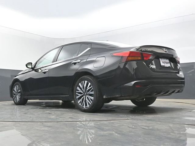 Used 2025 Nissan Altima 2.5 SV image 36