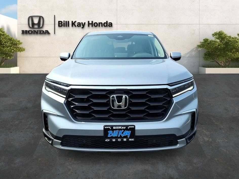 Used 2025 Honda Pilot EX-L image 9