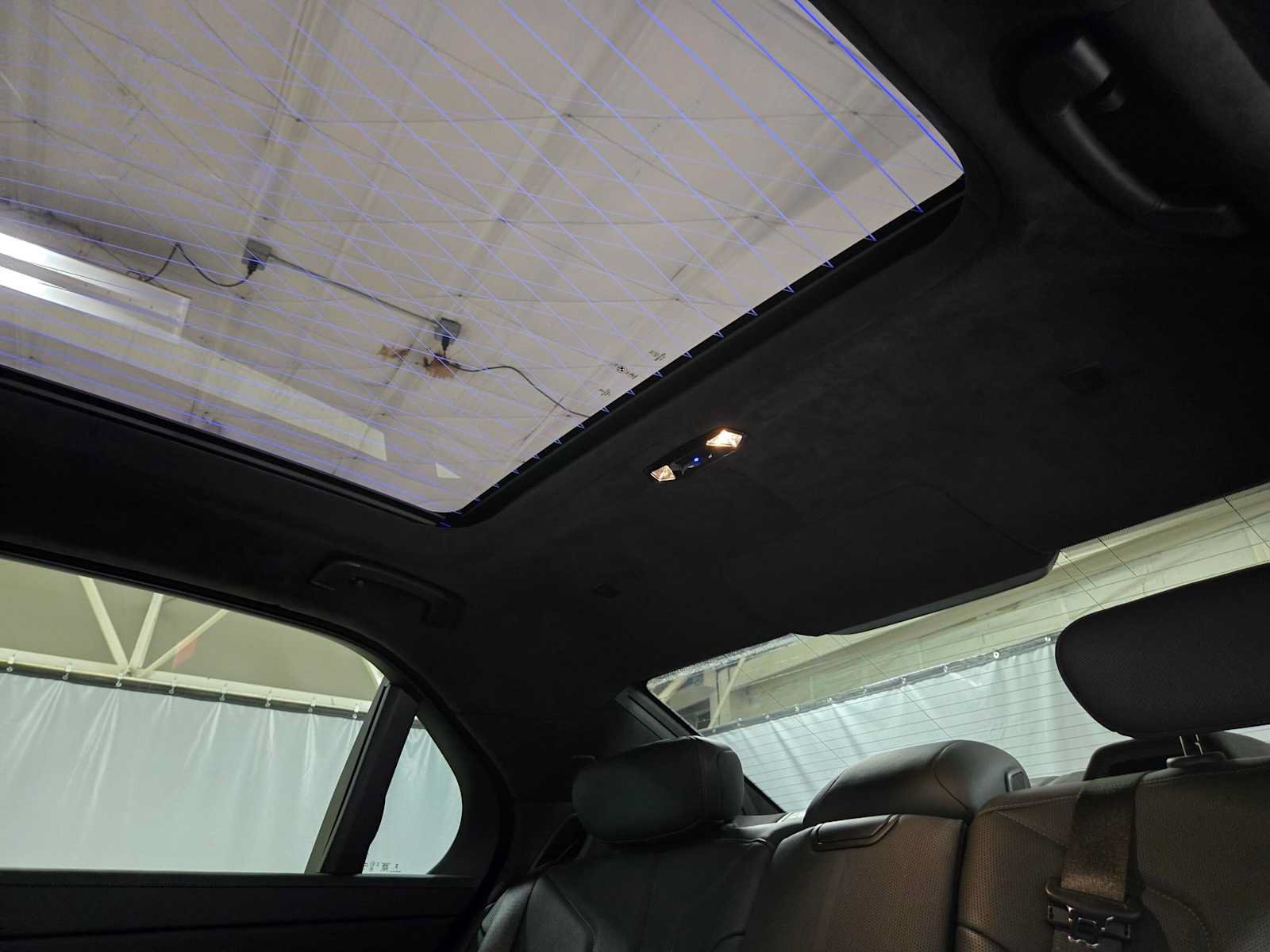 Used 2024 BMW 760i xDrive AWD/4WD image 18