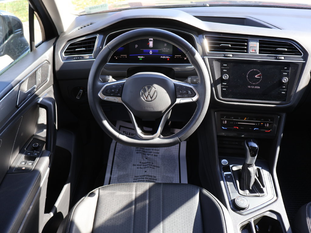 Used 2023 Volkswagen Tiguan SE AWD/4WD image 14