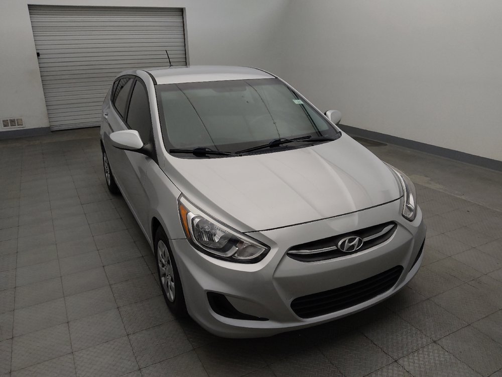 Used 2017 Hyundai Accent SE FWD image 14