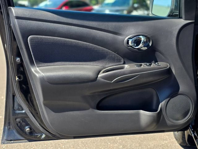 Used 2015 Nissan Versa SV FWD image 38