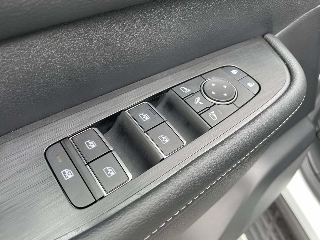 New 2025 Nissan Armada Platinum Reserve RWD image 13