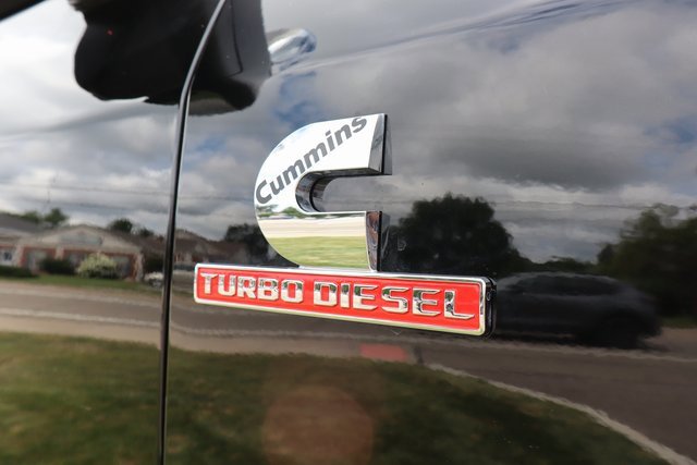 Used 2025 RAM 2500 Laramie w/ Towing Technology Group image 4