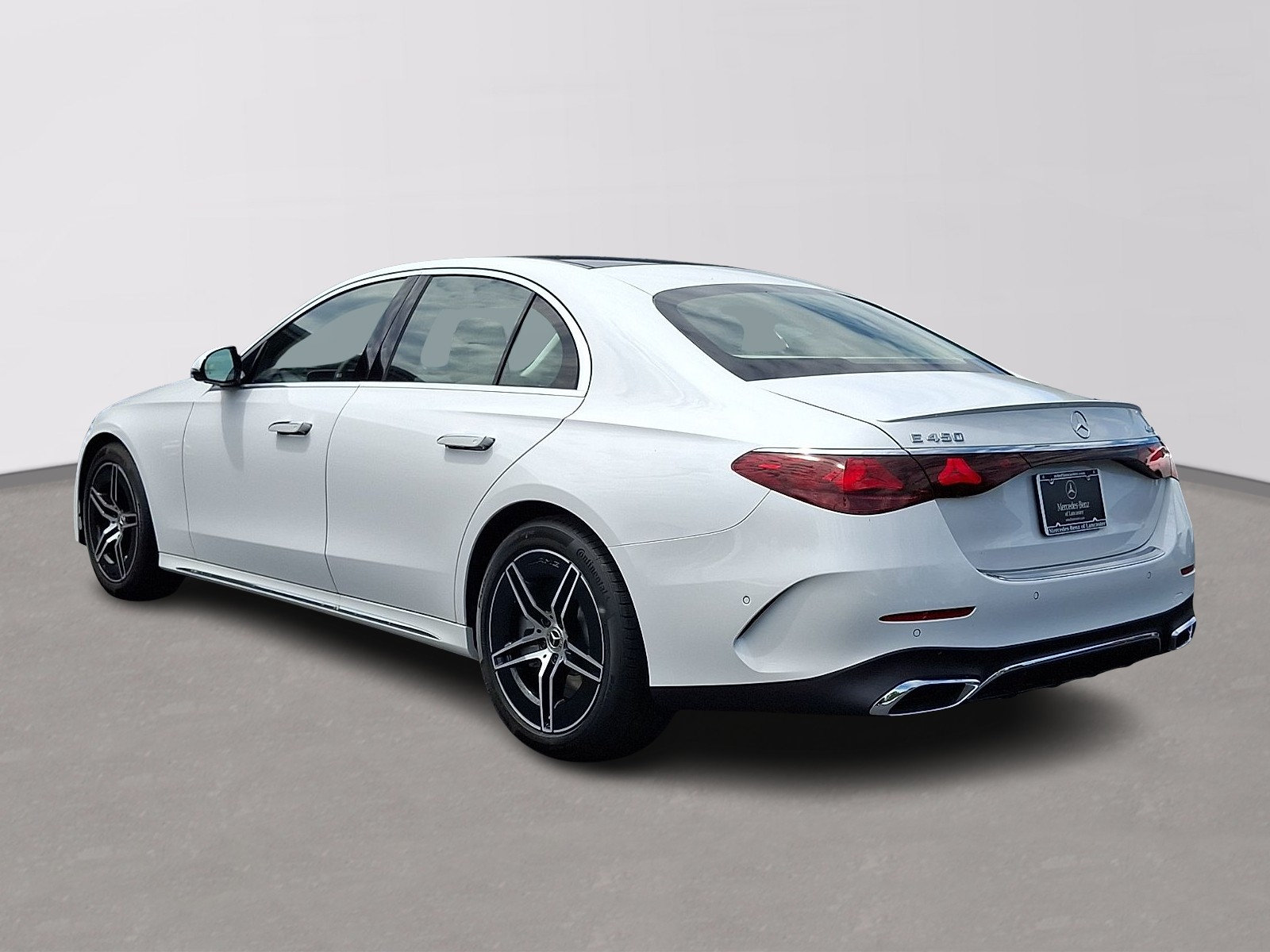 New 2026 Mercedes-Benz E 450 4MATIC Sedan image 6
