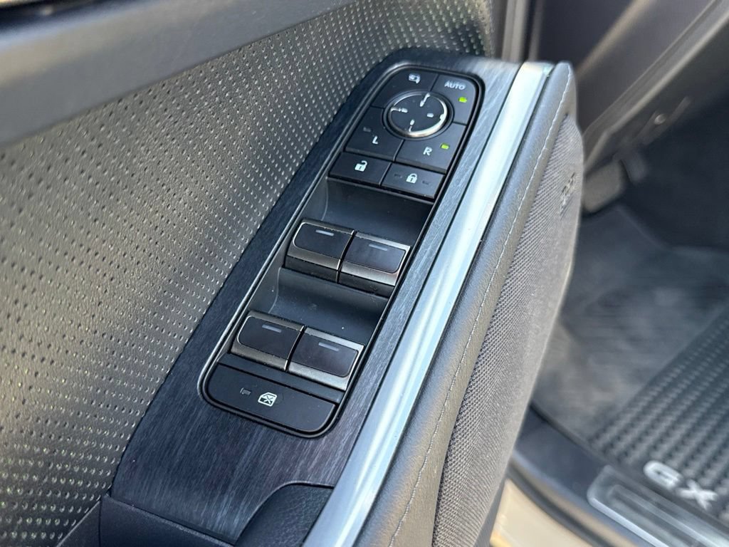 Used 2024 Lexus GX 550 AWD/4WD image 19