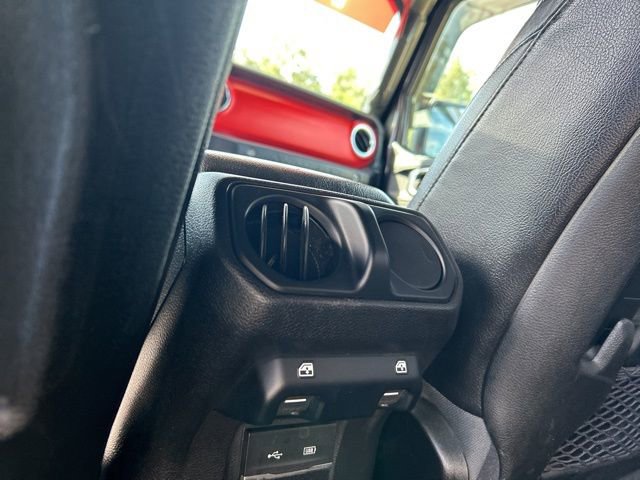 Used 2019 Jeep Wrangler Unlimited Rubicon w/ Dual Top Group image 45