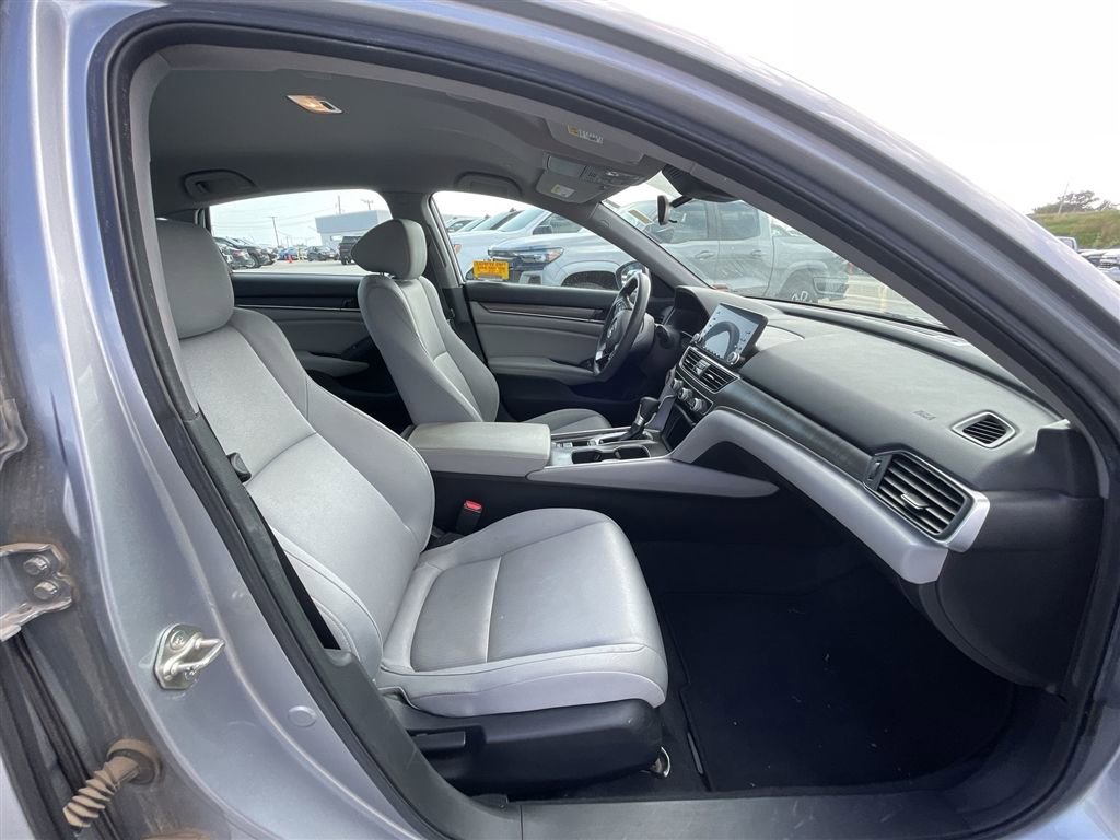 Used 2019 Honda Accord LX image 25