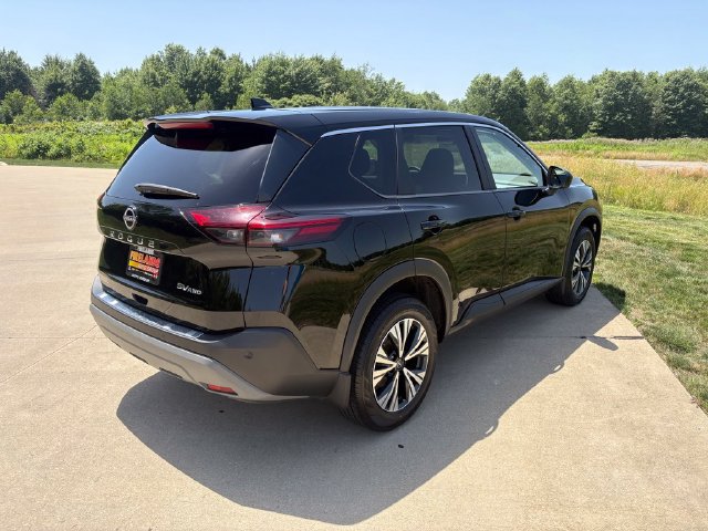 Used 2023 Nissan Rogue SV AWD/4WD image 9