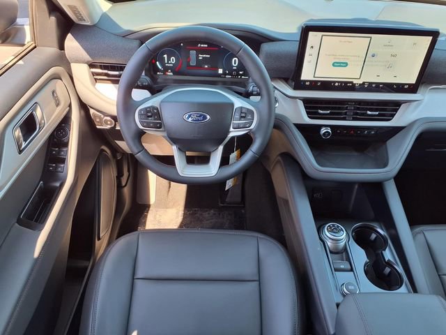 New 2026 Ford Explorer Active w/ Active Comfort Package image 6